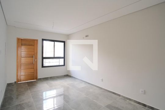 Sala de casa à venda com 3 quartos, 134m² em Vila Araguaia, São Paulo