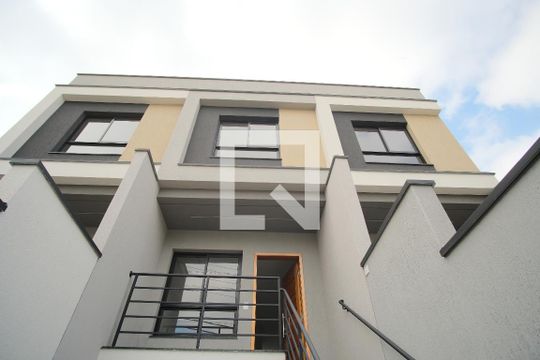 Frente da Casa de casa à venda com 3 quartos, 134m² em Vila Araguaia, São Paulo