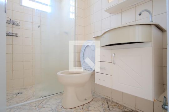 Banheiro de apartamento à venda com 2 quartos, 56m² em Vila Robertina, São Paulo