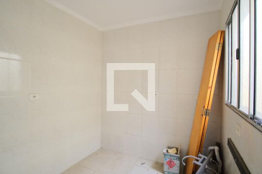 Cozinha de casa de condomínio à venda com 2 quartos, 58m² em Vila Uniao (zona Leste), São Paulo