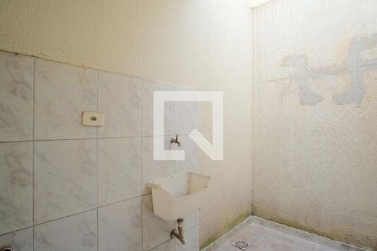 Área de Serviço de casa de condomínio à venda com 2 quartos, 58m² em Vila Uniao (zona Leste), São Paulo