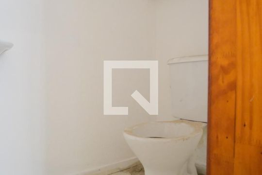 Lavabo de casa de condomínio à venda com 2 quartos, 70m² em Vila Uniao (zona Leste), São Paulo