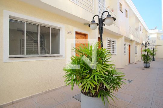 Área comum de casa de condomínio à venda com 2 quartos, 70m² em Vila Uniao (zona Leste), São Paulo