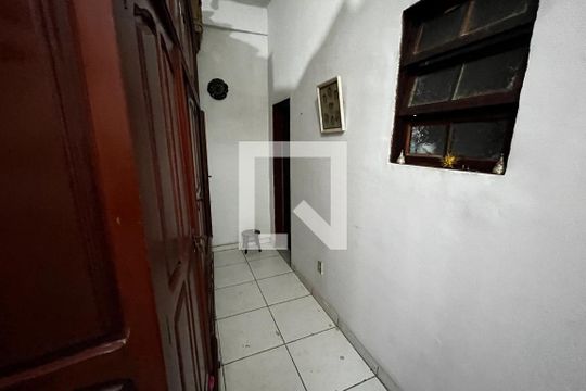 Corredor de apartamento à venda com 4 quartos, 110m² em Jardim Guanabara, Rio de Janeiro
