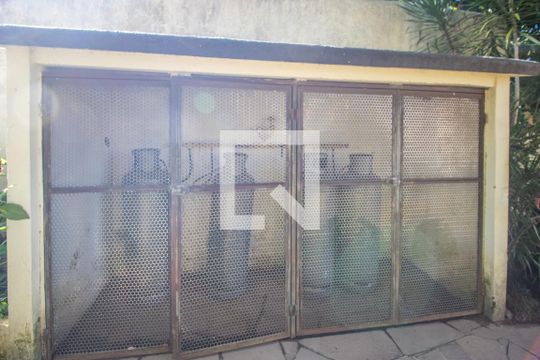 Área comum de apartamento à venda com 1 quarto, 46m² em Medianeira, Porto Alegre