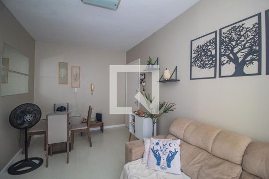 Apartamento à venda com 1 quarto, 46m² em Medianeira, Porto Alegre