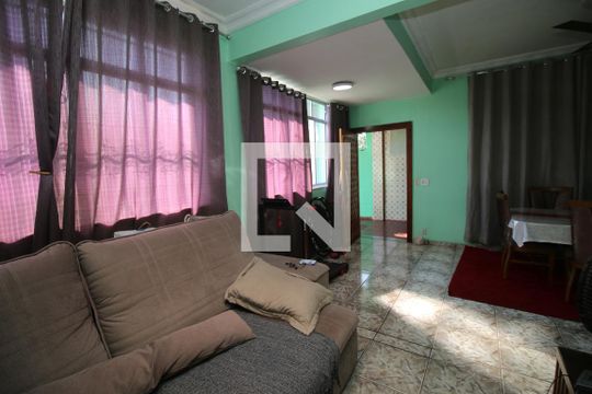 Sala de casa à venda com 3 quartos, 180m² em Vaz Lobo, Rio de Janeiro