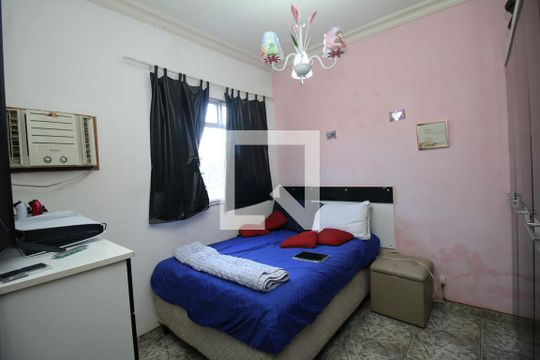 Quarto 1 de casa à venda com 3 quartos, 180m² em Vaz Lobo, Rio de Janeiro