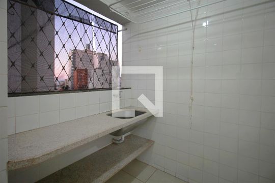 Área de Serviço de apartamento para alugar com 2 quartos, 75m² em Funcionários, Belo Horizonte