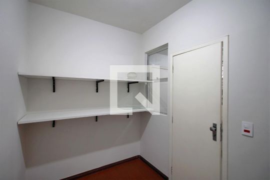 Quarto de Serviço de apartamento para alugar com 2 quartos, 75m² em Funcionários, Belo Horizonte