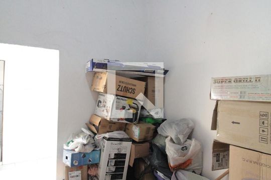 Edícula de casa à venda com 3 quartos, 150m² em Primeiro de Maio, Belo Horizonte