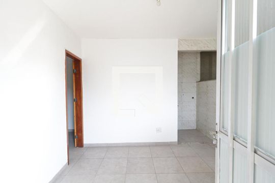 Sala/Cozinha de casa para alugar com 1 quarto, 32m² em Piedade, Rio de Janeiro