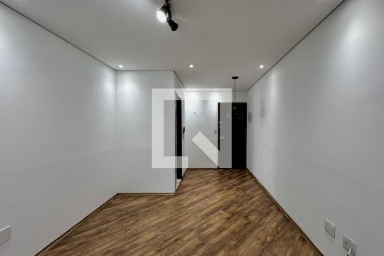 Sala de apartamento à venda com 2 quartos, 54m² em Vila das Belezas, São Paulo