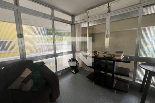Área comum - Salão de estudos de apartamento para alugar com 1 quarto, 52m² em Aparecida, Santos