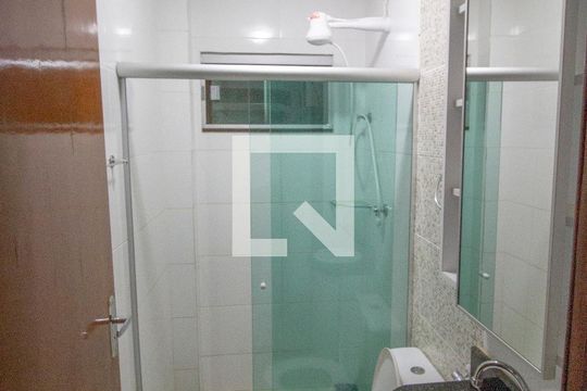 Banheiro de apartamento para alugar com 1 quarto, 32m² em Setor Habitacional Vicente Pires (taguatinga), Brasília
