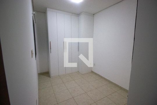 Quarto  de apartamento para alugar com 1 quarto, 32m² em Setor Habitacional Vicente Pires (taguatinga), Brasília