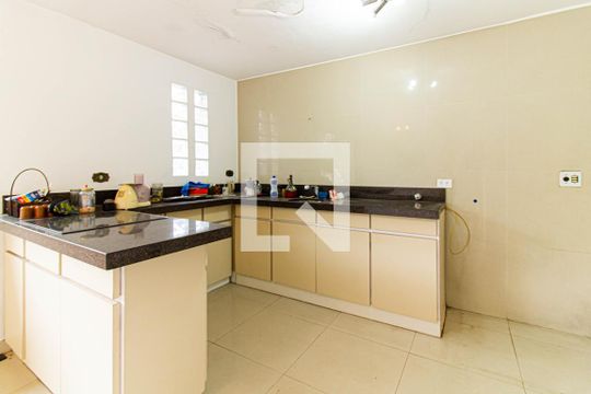 Cozinha de casa à venda com 4 quartos, 300m² em Alto da Lapa, São Paulo
