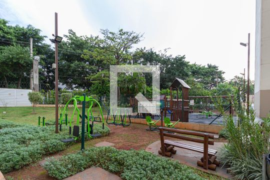 Área comum - Academia ao ar livre de apartamento para alugar com 3 quartos, 64m² em Vila Yara, Osasco