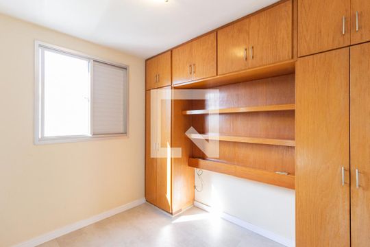 Quarto 2 de apartamento para alugar com 3 quartos, 64m² em Vila Yara, Osasco