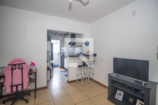 Sala de apartamento à venda com 1 quarto, 40m² em Camaquã, Porto Alegre