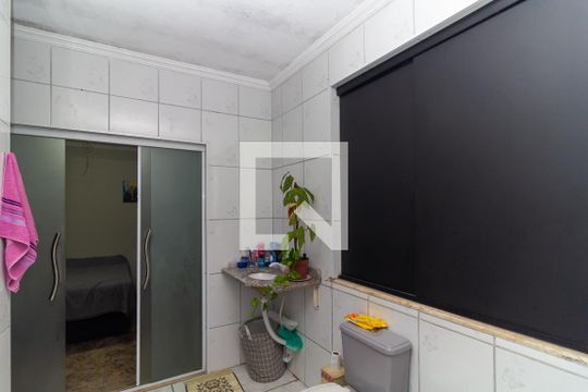Banheiro de casa para alugar com 2 quartos, 119m² em Jardim Rodolfo Pirani, São Paulo