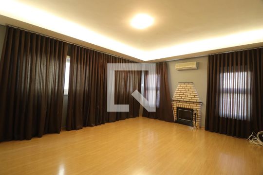 Sala 2 de casa de condomínio para alugar com 4 quartos, 316m² em Nova Uberlândia, Uberlândia