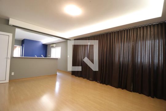 Sala 2 de casa de condomínio para alugar com 4 quartos, 316m² em Nova Uberlândia, Uberlândia