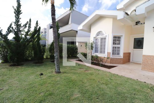 Fachada de casa de condomínio para alugar com 4 quartos, 316m² em Nova Uberlândia, Uberlândia