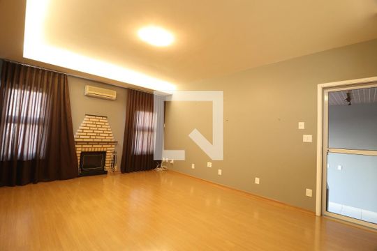 Sala 2 de casa de condomínio para alugar com 4 quartos, 316m² em Nova Uberlândia, Uberlândia