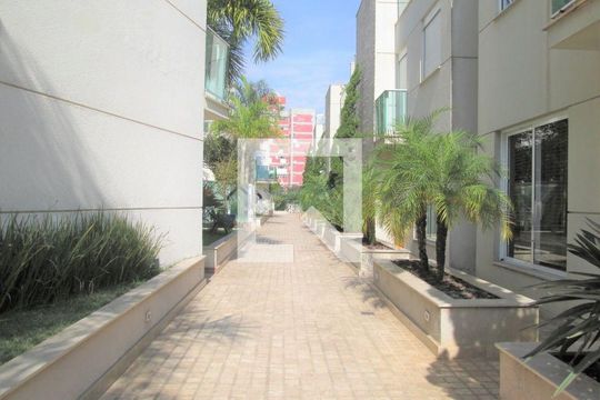 Casa à venda com 4 quartos, 205m² em Jardim Colombo, São Paulo