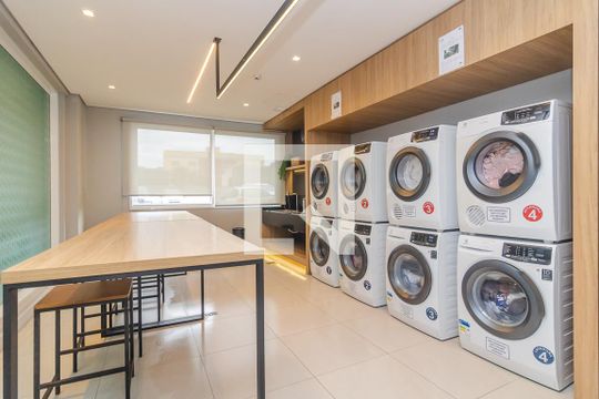 Área comum de kitnet/studio à venda com 1 quarto, 39m² em Partenon, Porto Alegre