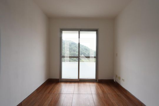 Apartamento à venda com 2 quartos, 54m² em Jardim Colina, São Paulo