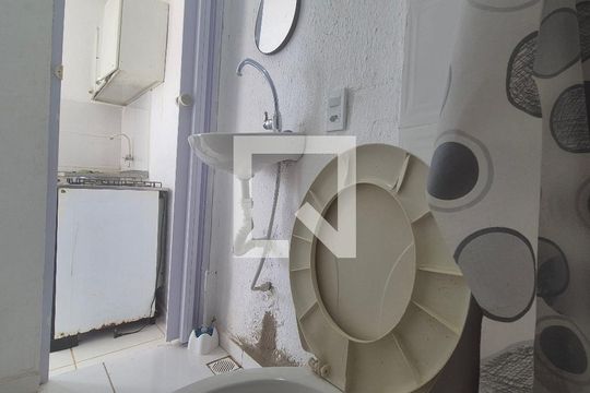 Banheiro de apartamento à venda com 1 quarto, 30m² em Recreio dos Bandeirantes, Rio de Janeiro