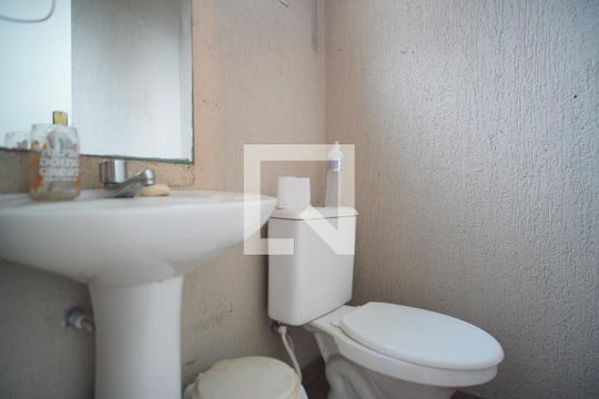 Banheiro Corredor de casa à venda com 5 quartos, 300m² em Santa Maria Goretti, Porto Alegre
