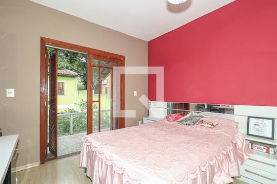 Quarto 1 de casa para alugar com 4 quartos, 238m² em Jardim Itu, Porto Alegre