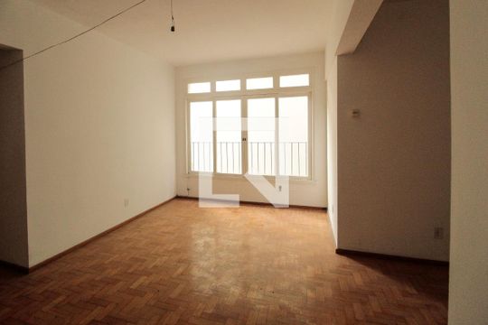 Sala de apartamento à venda com 3 quartos, 104m² em Independência, Porto Alegre