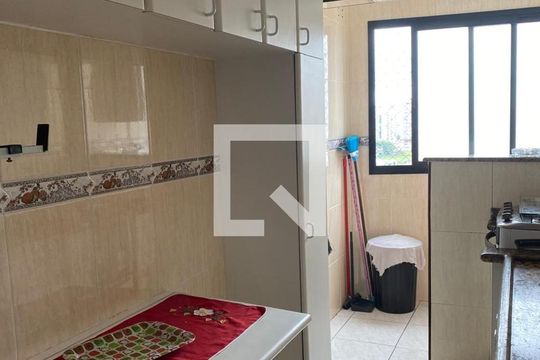 cozinha de apartamento para alugar com 1 quarto, 62m² em Aviação, Praia Grande
