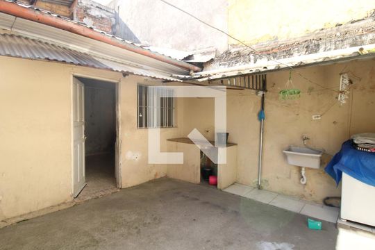 Área de Serviço de casa à venda com 2 quartos, 250m² em Vila Sabrina, São Paulo