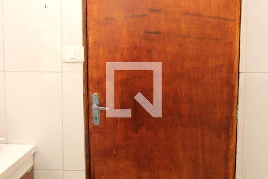 Banheiro de casa à venda com 2 quartos, 250m² em Vila Sabrina, São Paulo
