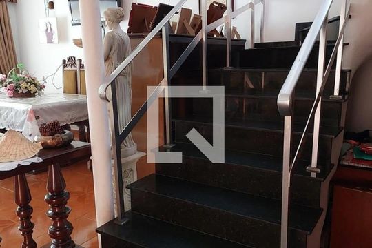 Foto 01 de casa à venda com 3 quartos, 280m² em Bosque da Saúde, São Paulo