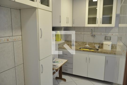 Cozinha de apartamento à venda com 2 quartos, 60m² em Engenho Novo, Rio de Janeiro