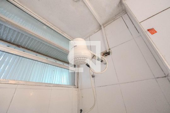 Banheiro de apartamento para alugar com 2 quartos, 75m² em Bela Vista, São Paulo
