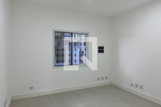 Quarto 2 de casa à venda com 5 quartos, 240m² em Perdizes, São Paulo