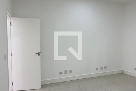 Quarto 2 de casa à venda com 5 quartos, 240m² em Perdizes, São Paulo