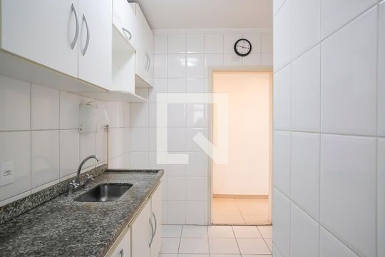Cozinha de apartamento para alugar com 3 quartos, 68m² em Barcelona, São Caetano do Sul