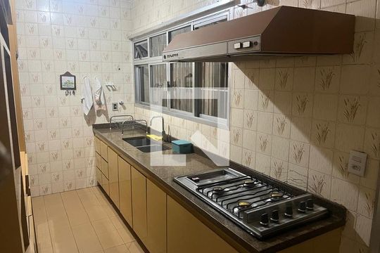Casa à venda com 4 quartos, 200m² em Tatuapé, São Paulo