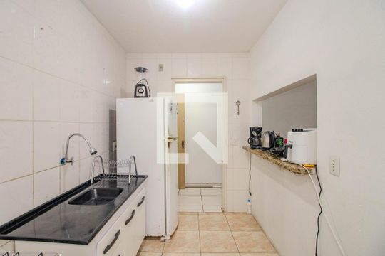 Cozinha de apartamento à venda com 2 quartos, 59m² em Morro Santana, Porto Alegre