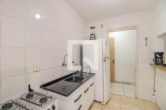 Cozinha de apartamento à venda com 2 quartos, 59m² em Morro Santana, Porto Alegre
