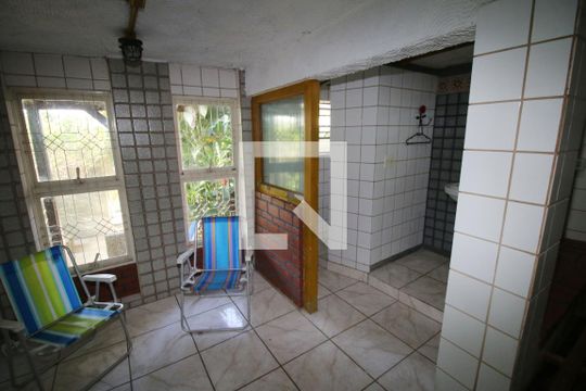 Edícula - Quarto de casa à venda com 3 quartos, 357m² em Brás de Pina, Rio de Janeiro