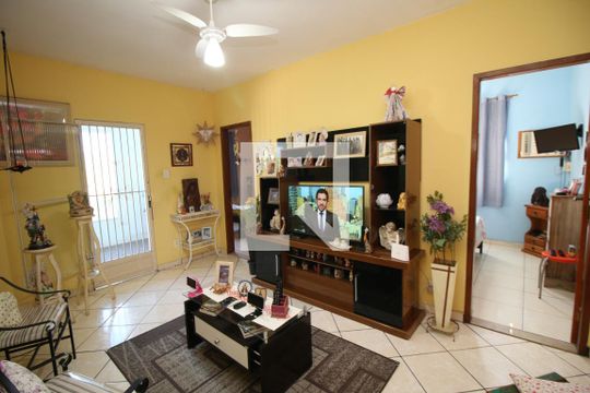 Casa à venda com 3 quartos, 119m² em Brás de Pina, Rio de Janeiro